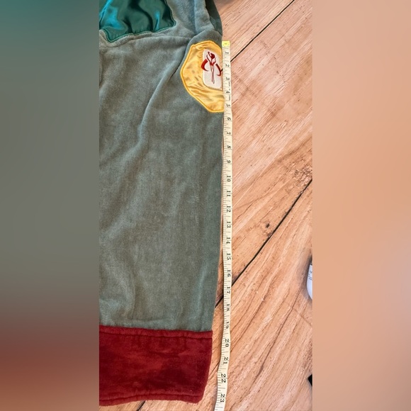 Star Wars Boba Fett Hooded Bathrobe for Men/Women | One Size Fits Most Adults - Picture 5 of 8